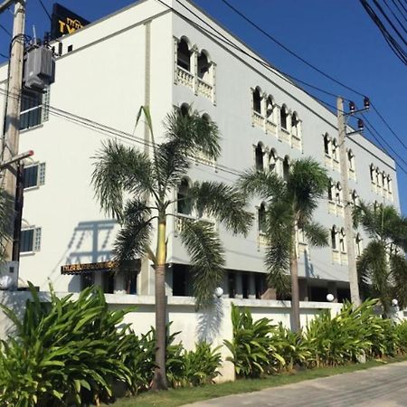 Tyler Cherngtalay Ban Pak Lak Exterior foto